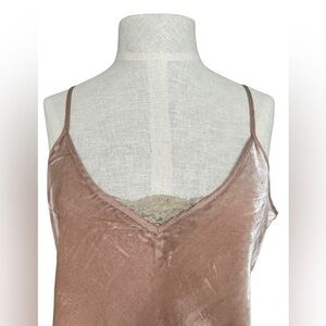 JOHNNY WAS Velvet V-Neck Tank Top in Dusty Rose